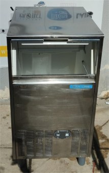 Παγομηχανή Ψεκασμού Μασίφ Παγάκι 70Kg/24h Αποθήκη 40Kg BAR LINE Μεταχειρισμένη